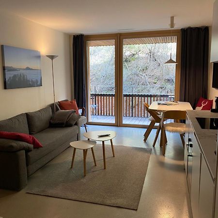 Stilvolle Ferienwohnung Direkt An Der Skipiste Flims Exteriör bild